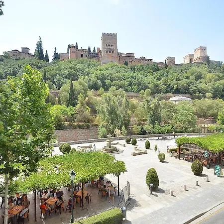The Nasrid Palace From Your Bed ! Granada Exterior photo