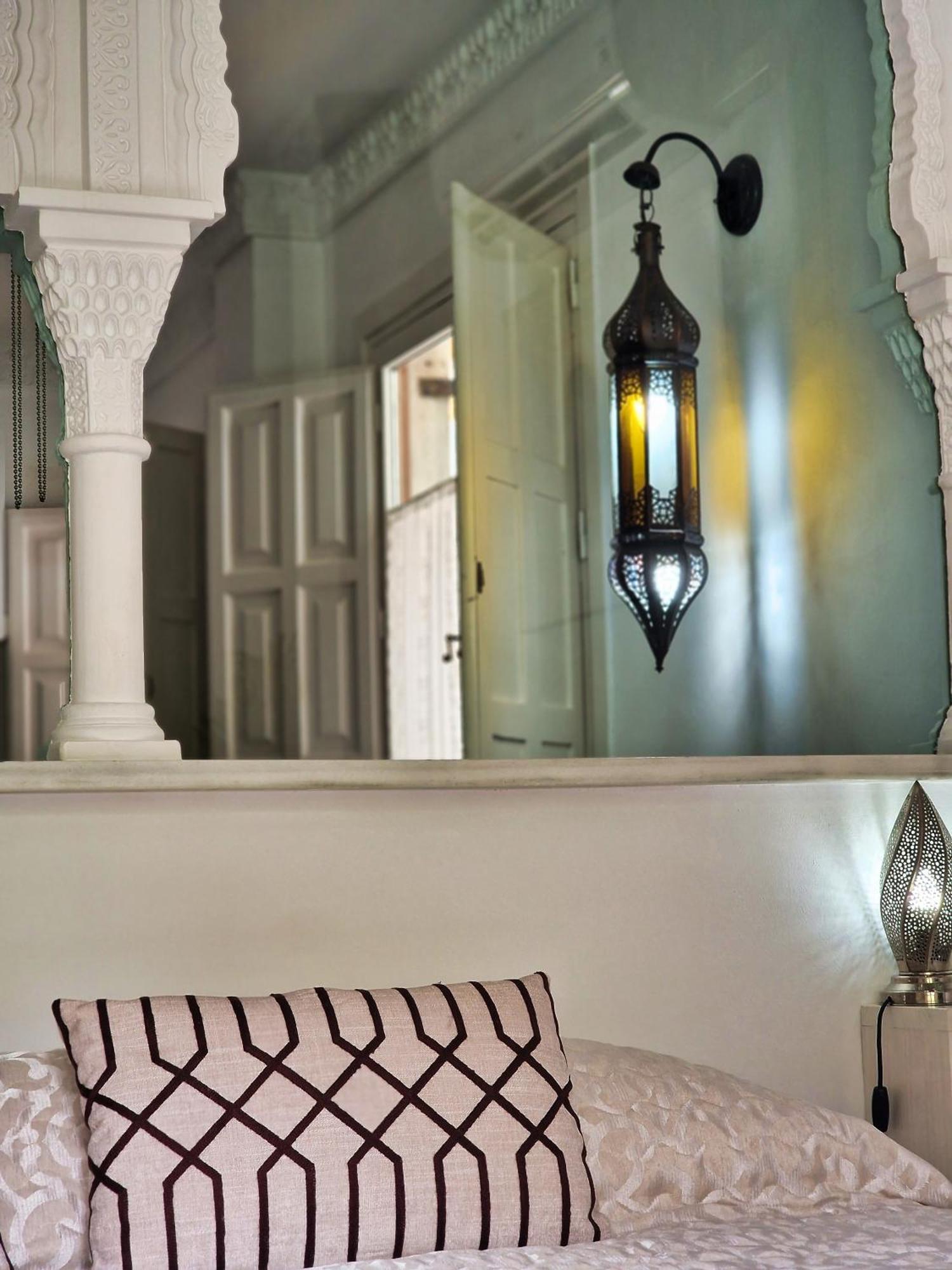 The Nasrid Palace From Your Bed !