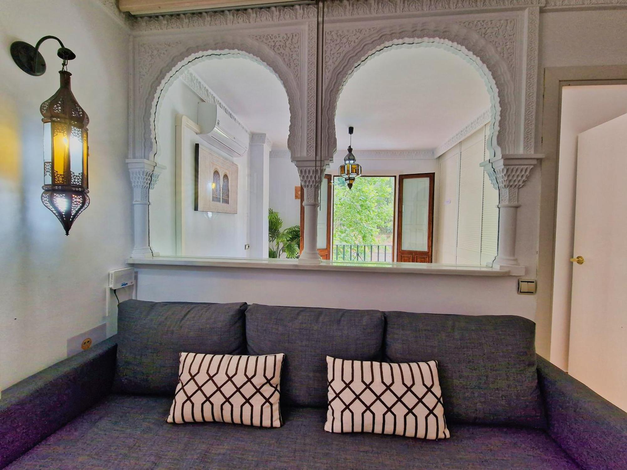 The Nasrid Palace From Your Bed !